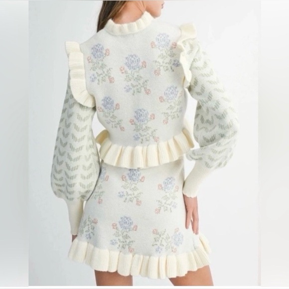 NWT Mable by Anthropologie Floral Knit set - Picture 2 of 4